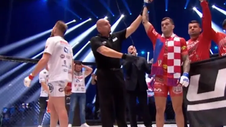 Soldić sjajan u Londonu: Nokautirao Du Plessisa i vratio pojas prvaka welter kategorije