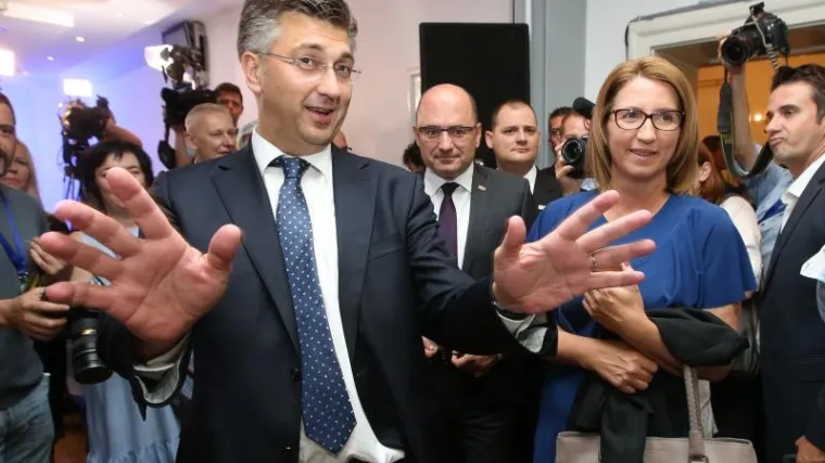 Vladajuća stranka uvjerljivo prva, ali Plenković je najnegativniji političar