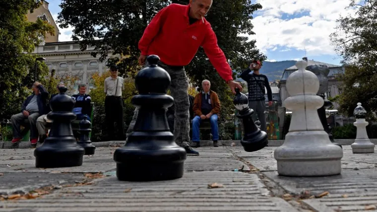 Do 11 sati ne&scaron;to manja izlaznost nego prije četiri godine, zasad nema većih incidenata