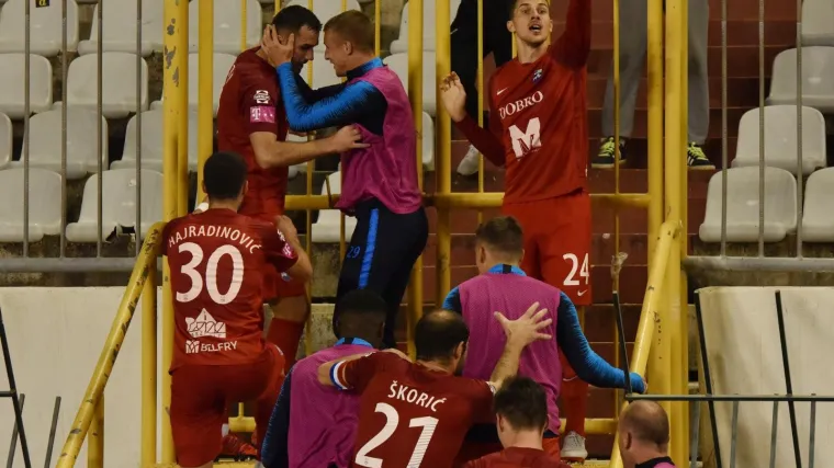 Boban i Marić uti&scaron;ali Poljud i odveli Osijek do drugog mjesta!