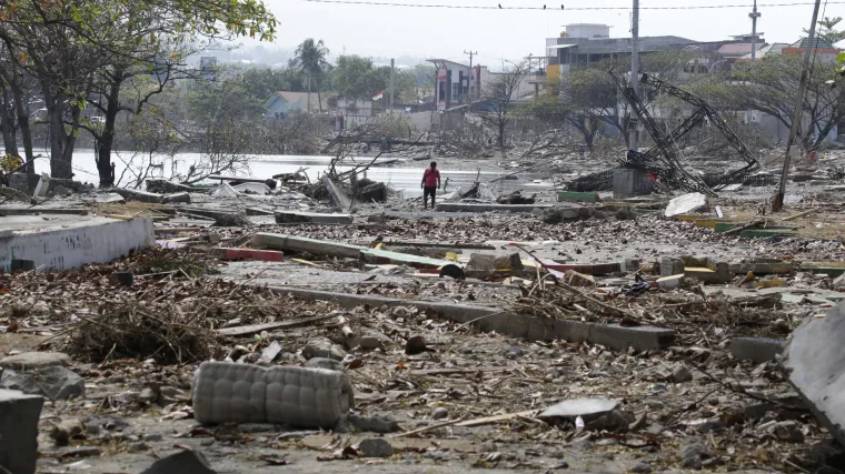 Objavljena nova snimka užasa u Indoneziji: Ljudi su &scaron;etali, a onda je do&scaron;ao potop