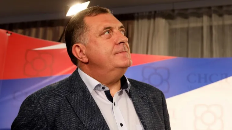 Ulizivanjem Putinu izazvao skandal