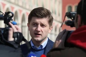 'Pratimo i analiziramo'