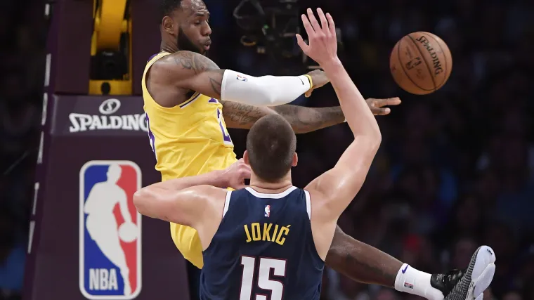 Kralj James i Lakersi sru&scaron;ili prvake, Zubac prikovan za klupu