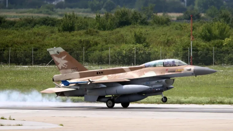 VIDEO U belgijskoj vojnoj bazi eksplodirao borbeni avion F-16, ozlijeđena dva tehničara