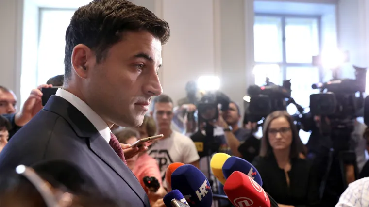 Bernardić: 'Plenković čuva Kujundžića jer se boji ostati bez ruke u Saboru'