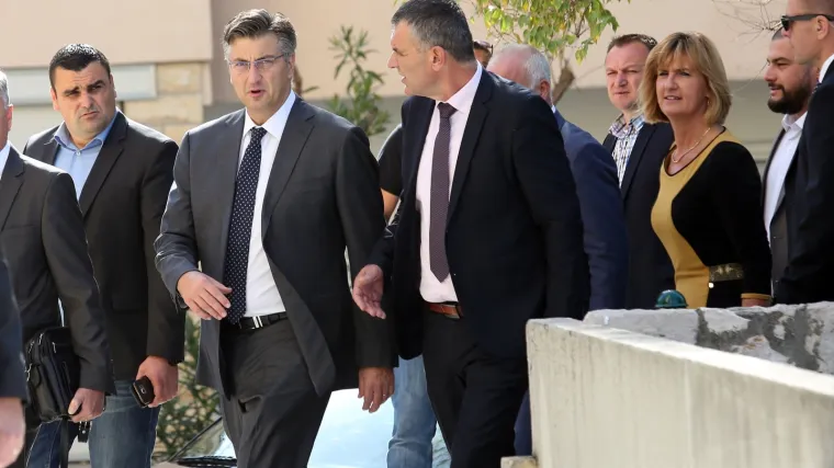 Zbog Vukovara kuha u HDZ-u: Hoće li članovi stranke koji se pojave na prosvjedu biti sankcionirani?