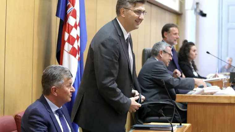 Čak 19 članova napustilo stranku jer 'nije vi&scaron;e demokr&scaron;ćanska'