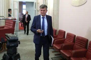 Danas u Saboru glasanje o povjerenju Milanu Kujundžiću