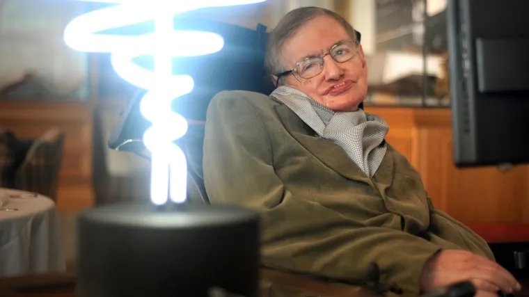 Hawking dao odgovore na 10 velikih pitanja: 'Putovanje u prošlost ne može se isključiti'
