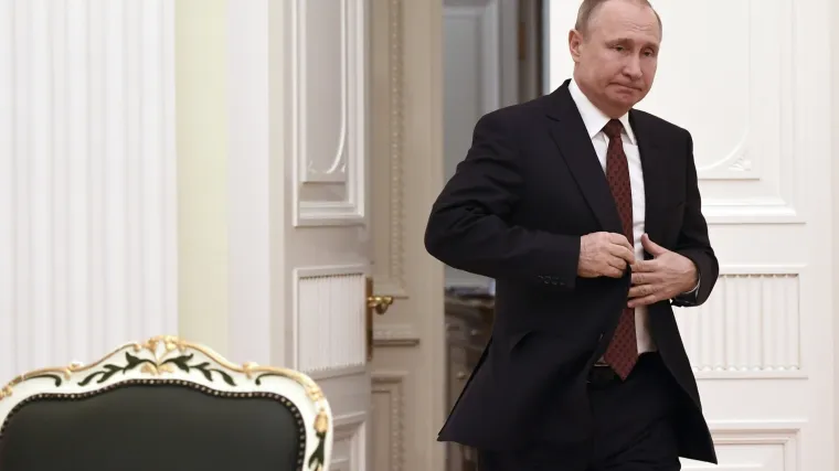 Putin: ISIL drži 700 talaca u Siriji, upozorili su da će ubiti 10 ljudi svaki dan ako se ultimatumi ne ispune'