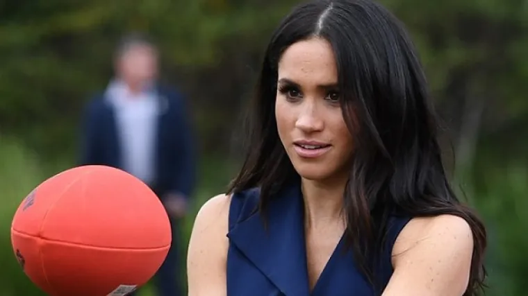 Pojavila se u ovoj haljini i napravila opći kaos, sve žene žele istu