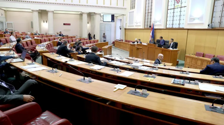 Prepirka HSS-ovaca s Jandrokovićem zbog stanke: 'Nismo mi va&scaron;i učenici!'