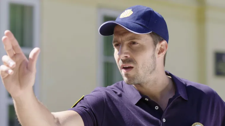 Ljubav između Lidije i Jure cvate dok se Marko sprema na povratak u Zagreb (Na granici)