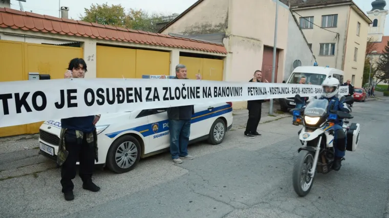 Napeto na festivalu ojkača - ispred dvorane policija i branitelji: 'Tko je osuđen za zločine?'