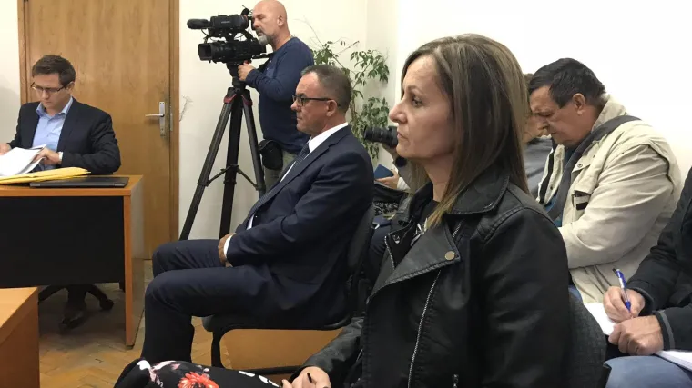 Mara Toma&scaron;ević: 'Tražit ću naknadu &scaron;tete'; župan traži ispis sms poruka: 'Ucjenjuje me!'