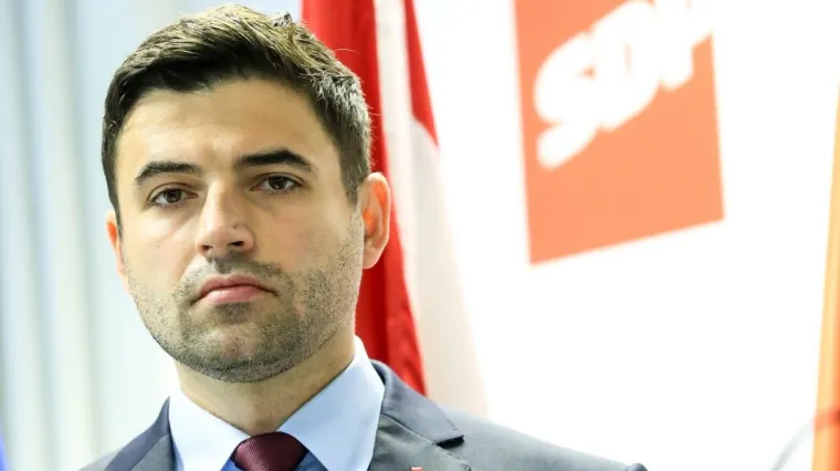 'Sanader je ratni profiter, a HDZ je uvijek bio i ostao isti'