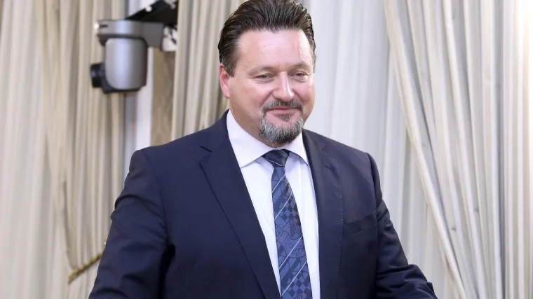 Ministar o novim mailovima: 'Agrokor je zavr&scaron;ena priča, potro&scaron;ena i zatvorena tema'