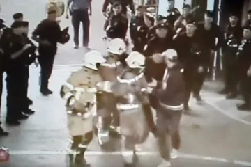 'Policajci nisu prijetili, ni sprječavali pomoć vatrogascu