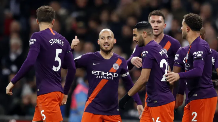 Manchester City slavio pogotkom Mahreza na katastrofalnom travnjaku na Wembleyu