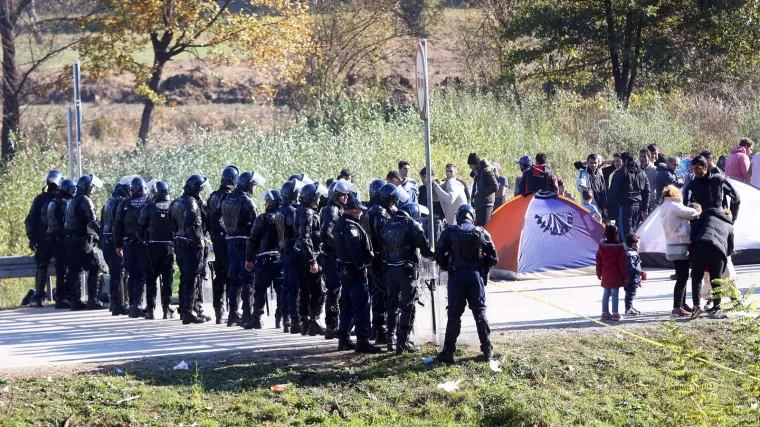 Maljevac zbog migranata i dalje zatvoren: Poduzetnici prosvjedovali zbog zatvorenih granica