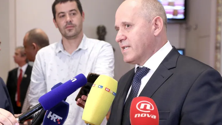 HDZ-ov BRANKO BAČIĆ: 'Nema govora o rekonstrukciji Vlade, Bandić nije tražio razgovor na tu temu'
