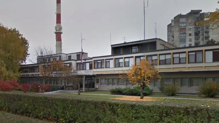 Udaljili ga iz službe, prijeti mu otkaz