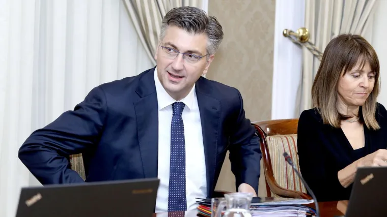 Plenković:  'Spriječili smo krizu gospodarstva, financijski udar na državu i jedan od najvećih stečajeva'