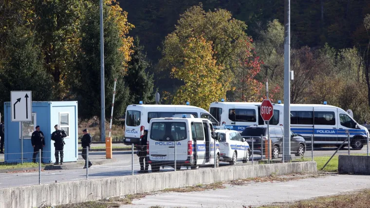 Stavljat će se ili betonski blokovi ili kanali koji će blokirati prolaz autima