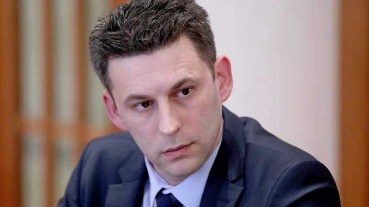 'Plenković i Grabar-Kitarović se pona&scaron;aju neozbiljno'