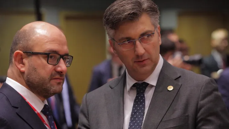 Premijer komentirao fotografiranje s bjeguncem, kaže da je Kustić trebao 'mudriji i oprezniji'