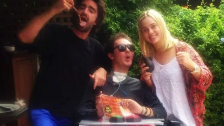 Zadnje riječi mladića koji je ostao paraliziran kad je pojeo puža: 'Mama, volim te'