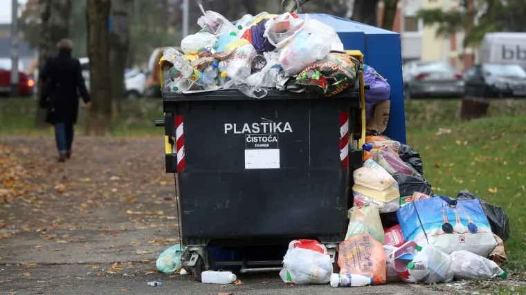 Počeo odvoz plastike: Koliko će trebati da se zagrebačke ulice očiste od smeća?