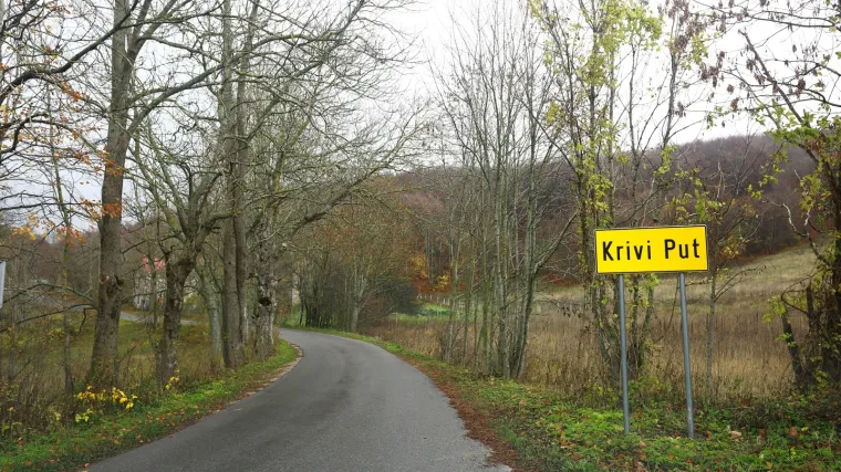 46 ilegalnih migranata iz Like vraćeno u BiH, policija: 'Oni koji &scaron;ire lažne vijesti bit će prijavljeni'