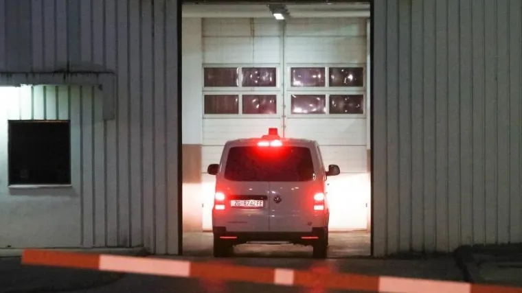 Prvu noć provest će sam u ćeliji, ako želi, može se javiti obitelji