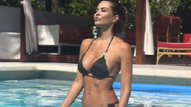 U RISTOVIĆ LJETO JOŠ TRAJE: U seksi bikiniju pokazala grudi i guzu: 'Nemoguće da ovako dobro izgledaš'