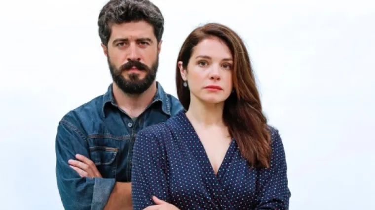 Lea se privikava na novi posao dok Crni izlazi s medicinskom sestrom (Pogre&scaron;an čovjek)