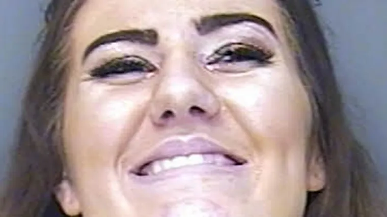 'Izbila je moju bebu iz mene, pa snimila fotografiju koja me slomila'