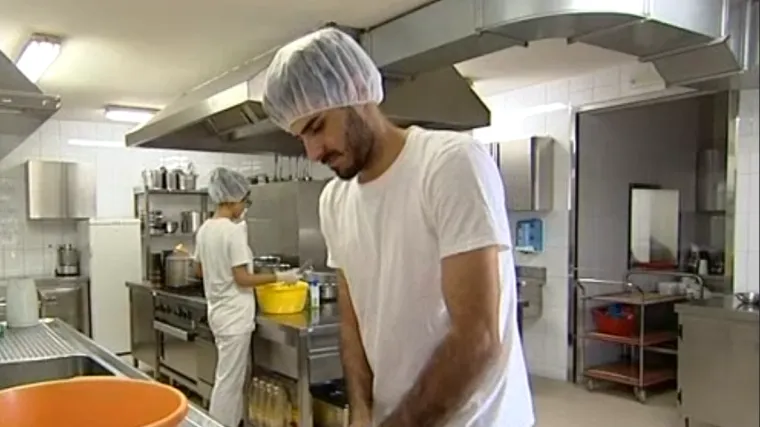 Vole Hrvatsku, ali ne i padeže: Bračni par iz Irana kuha za umirovljenike u Gajnicama