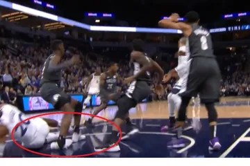 Centar Wolvesa za povijest, ali priča dana je ozljeda od koje hvata jeza