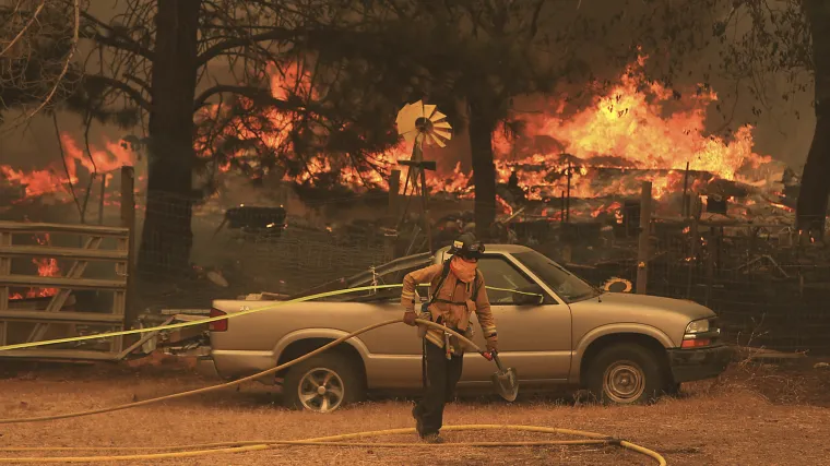 Požari u Kaliforniji i dalje bjesne: Uzroci požara jo&scaron; nisu identificirani