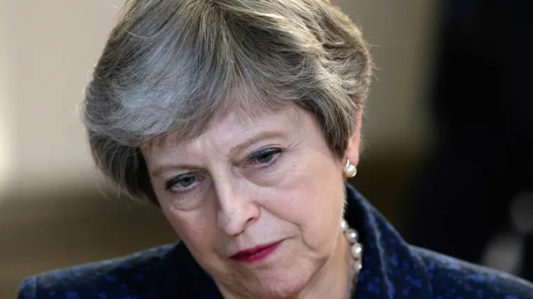 Prikupljaju se zahtjevi za glasanje o povjerenju britanskoj premijerki