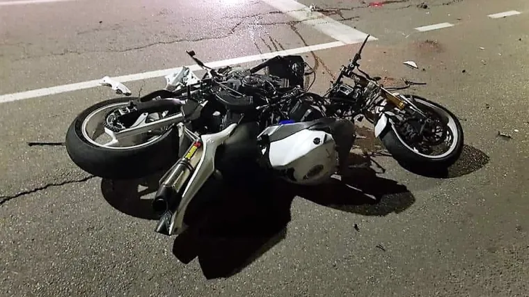 Te&scaron;ka prometna nesreća u Rijeci: U sudaru s autom poginuo motociklist