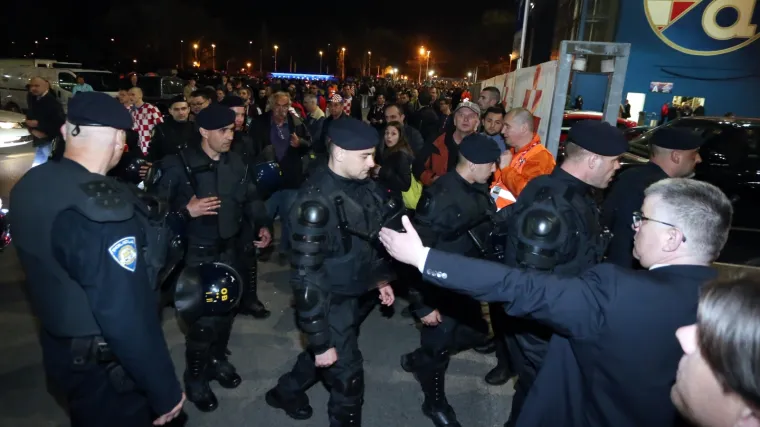 Prije, tijekom i nakon utakmice sa &Scaron;panjolskom privedeno 11 osoba