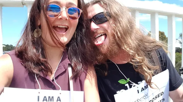 Cura je odlučila po&scaron;to-poto naći fatalnog dečka iz dućana, pazite &scaron;to je napravila