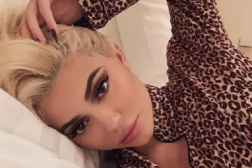 Njen zaručnik Travis Scott nasred koncerta izlanuo nešto sumnjivo