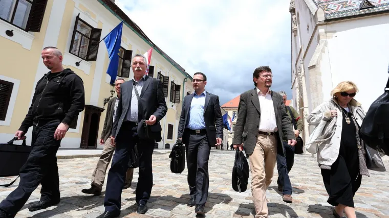 Hrvati podržavaju &scaron;trajk javnih službi: 'Neka se bune, zaslužuju svaku kunu!'