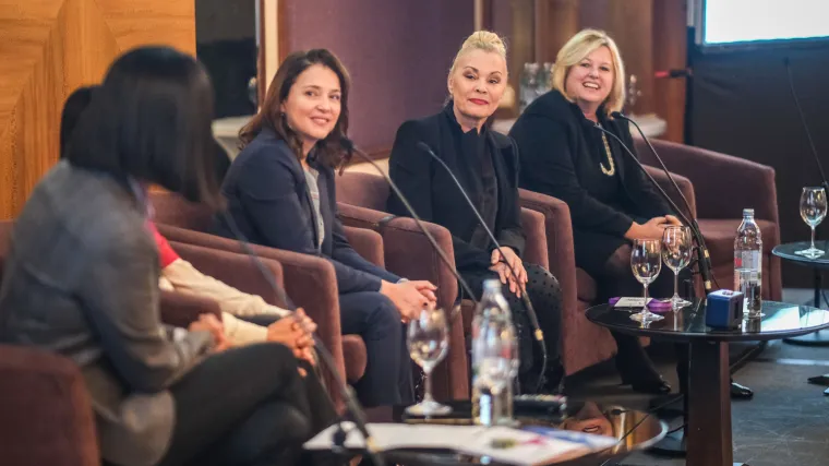 Poznate dame otvoreno o menopauzi: 'Moj ulazak u menopauzu poklopio s kćerinim ulaskom u pubertet'