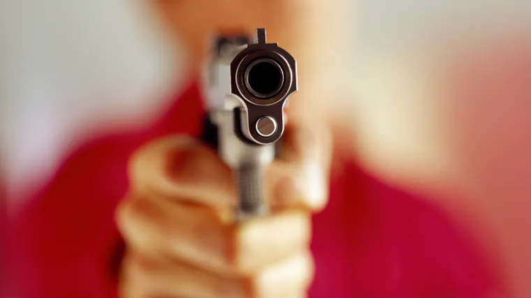 Pu&scaron;tao je glasno glazbu, psovao i pucao iz pi&scaron;tolja