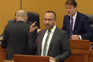 Porječkali se Jandroković i Zekanović; 'Kolega, nemojte mi dijeliti lekcije'